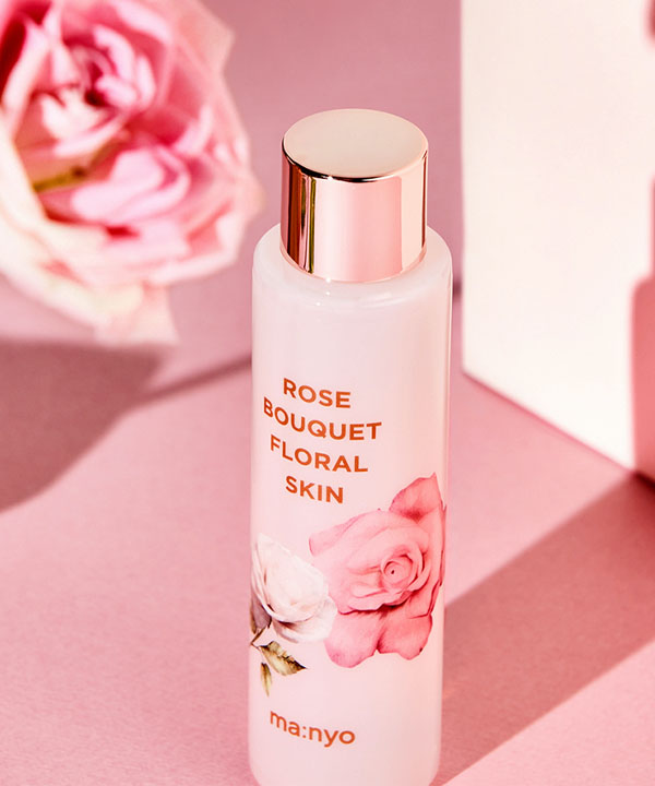 Увлажняющий цветочный тоник Manyo Rose Bouquet Floral Skin (155 ml)