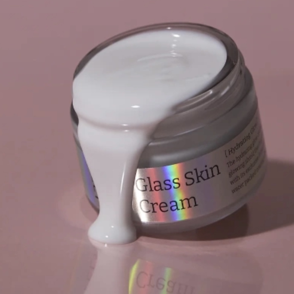 Vely Vely Осветляющий крем с глянцевым финишем Glass Skin Cream 60 мл