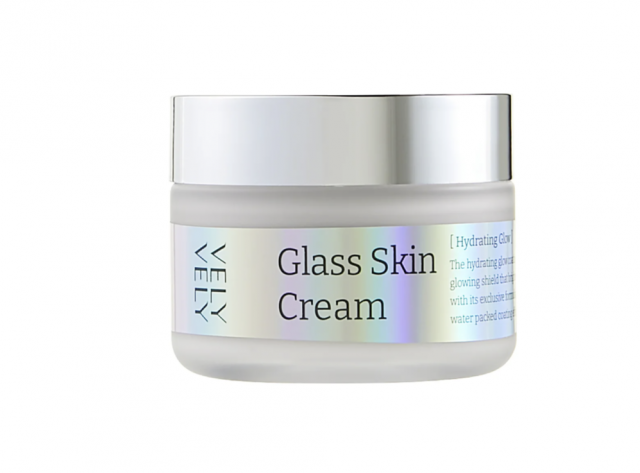 Vely Vely Осветляющий крем с глянцевым финишем Glass Skin Cream 60 мл