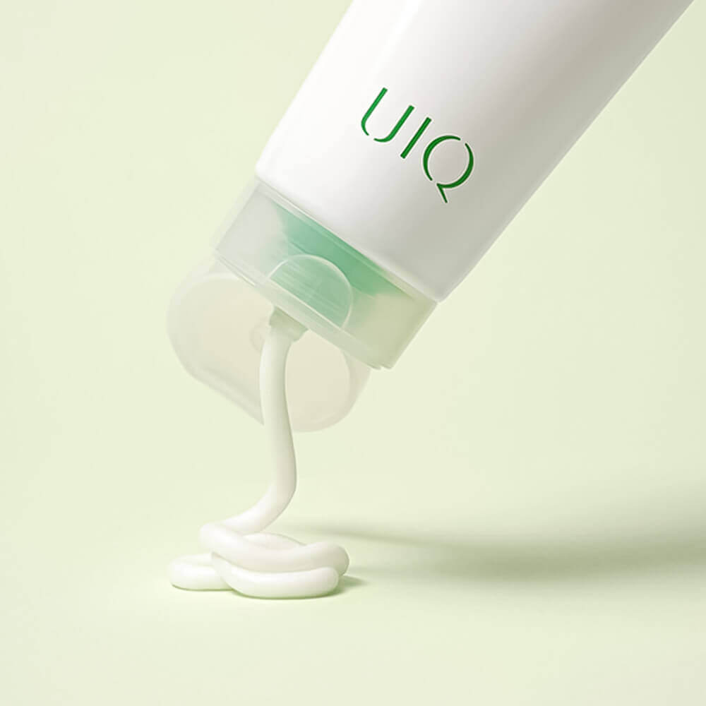 Очищающая пенка с салициловой кислотой для проблемной кожи UIQ Biome Remedy Acne Cleansing Foam 150 мл